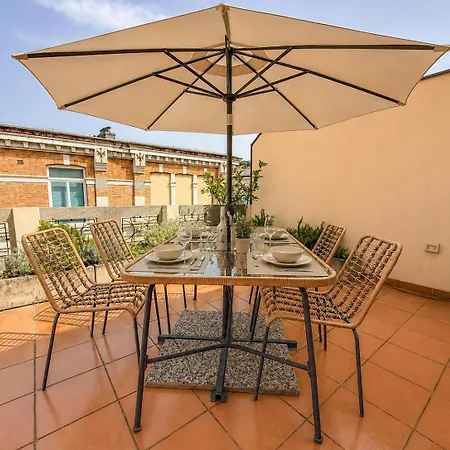 Terrazzo Lara شقة